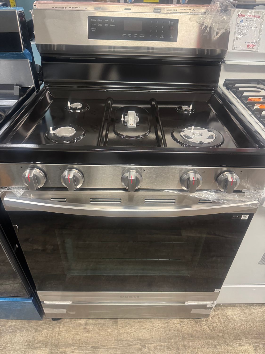 Samsung 6.0 Freestanding Range Gas