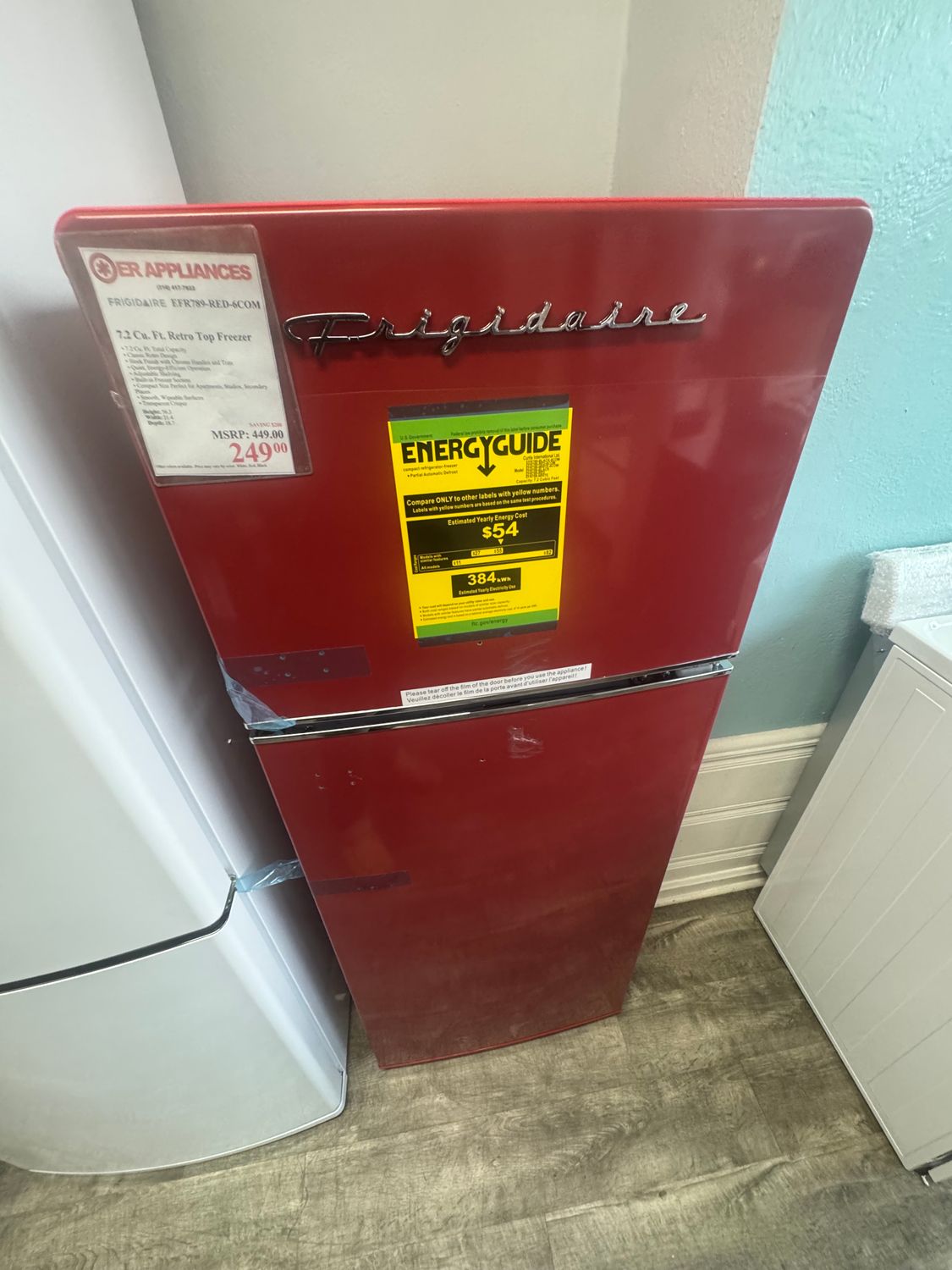 Frigidaire Retro 7.2 Top Freezer