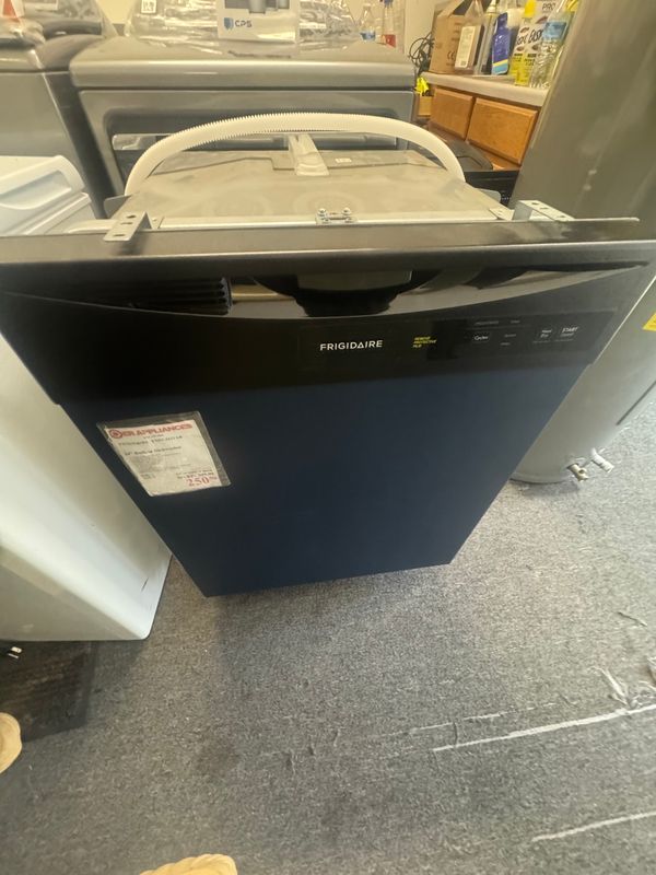 Frigidaire FDPC4221AB 24” Built-In Dishwasher