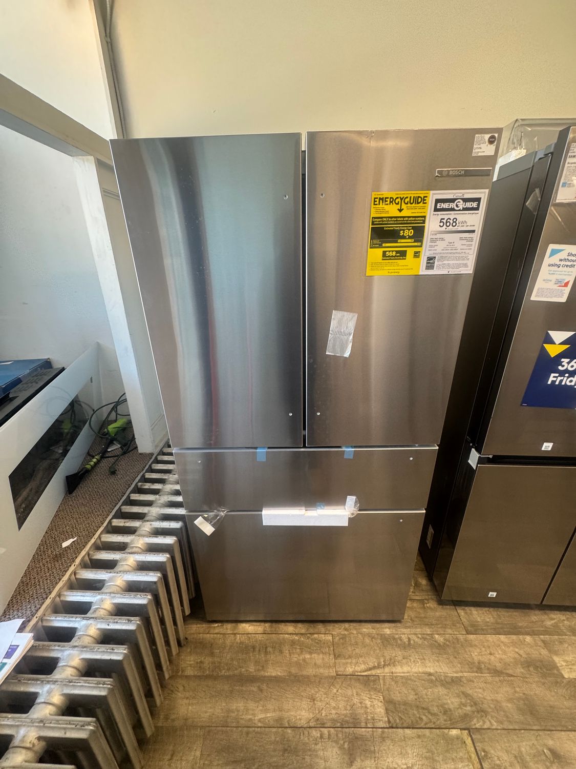 Bosch B36CL80SNS 36” Counter-Depth French Door Refrigerator – Stainless Steel Condition: New Open Box / Cancelled Order Bosch B36CL80SNS 36” Counter-Depth French Door Refrigerator – Stainless Steel Condition: New Open Box / Cancelled Order