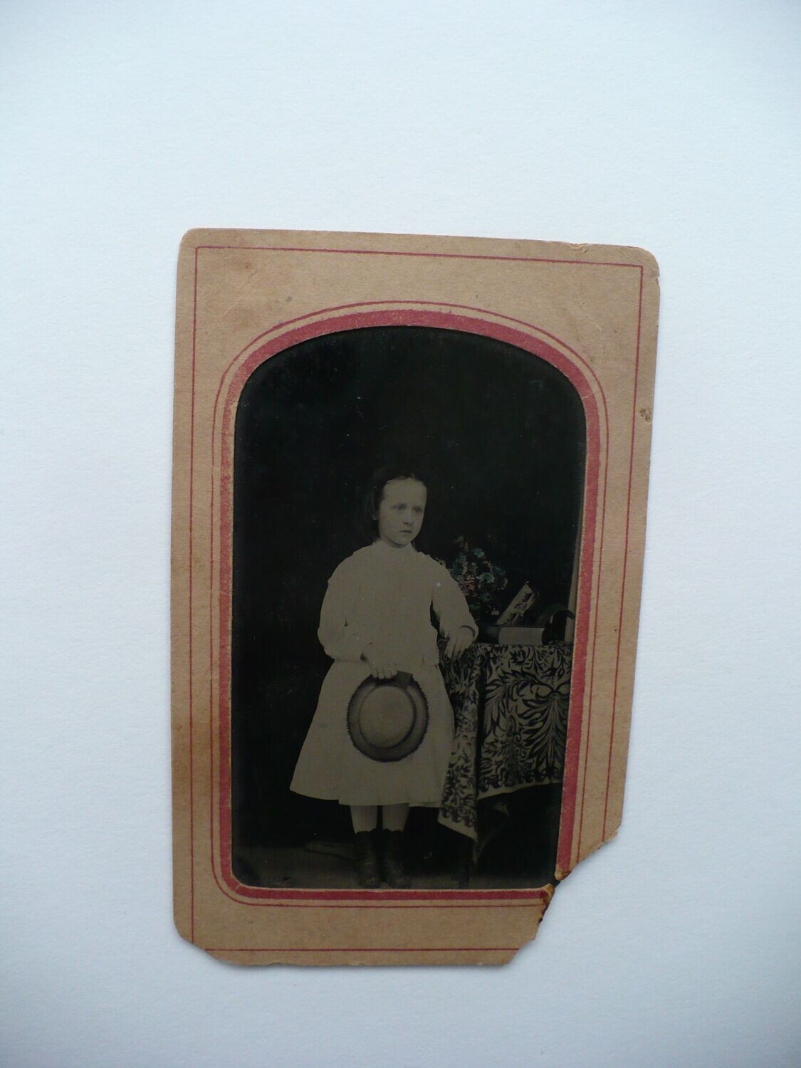 RARE J. DAVIDSON PORTLAND OREGON PHOTOGRAPHER TINTYPE OF A CHILD HOLDING A HAT