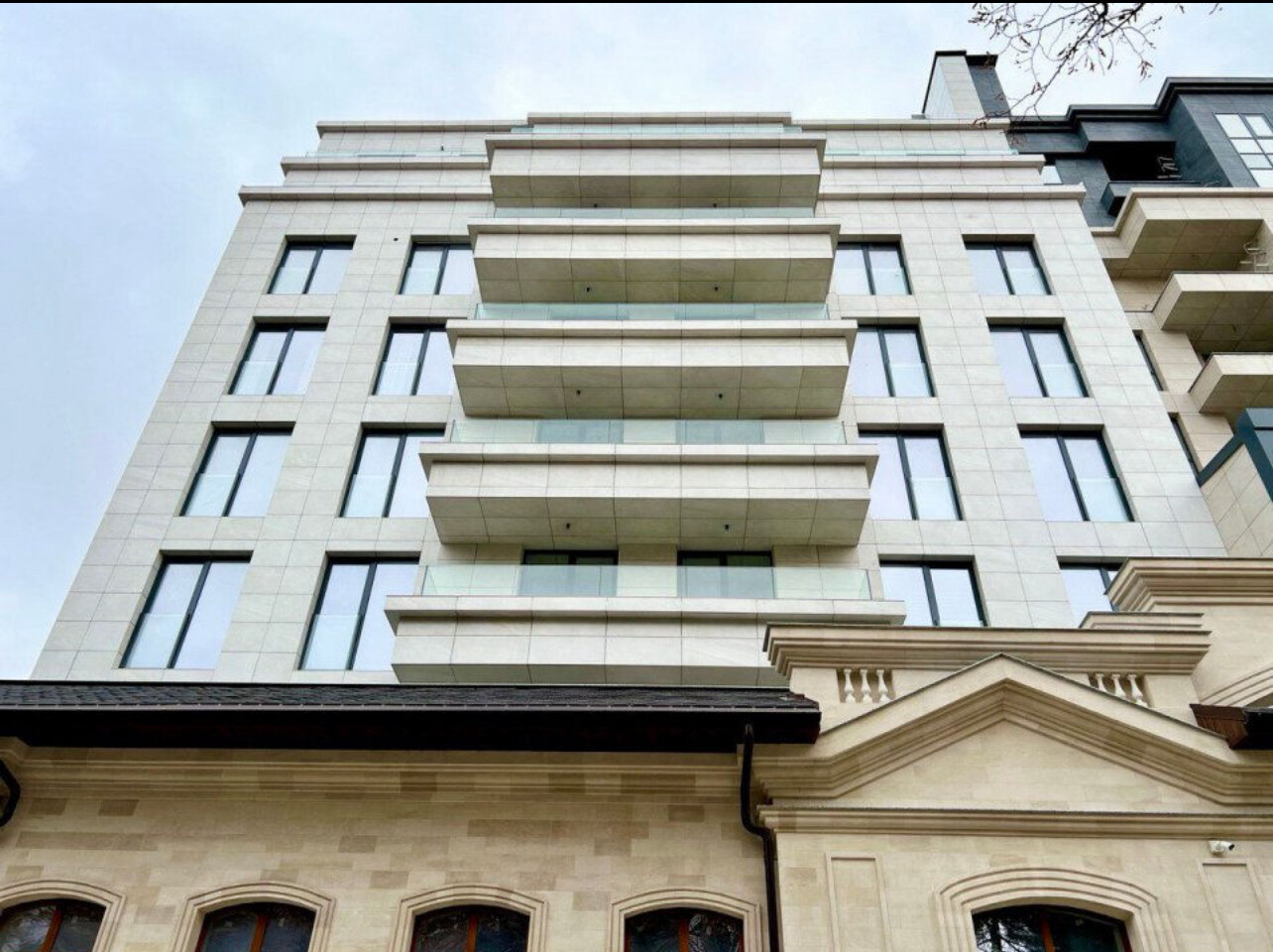 ​Spre vânzare spațiu comercial, 689 mp. Zonă ultracentrală!