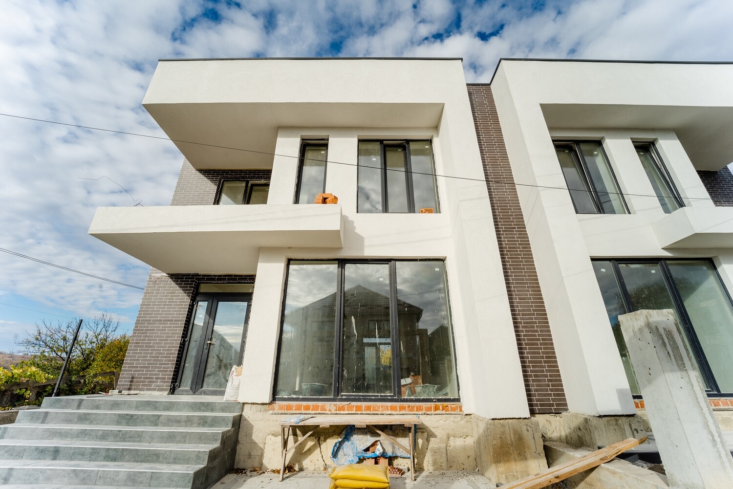 Vânzare ​Duplex calitate premium! Centru orașului laloveni.