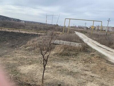 ​Se oferă spre vânzare teren pentru construcții amplasat lângă traseul central în or. laloveni, str. lurie Gagarin.