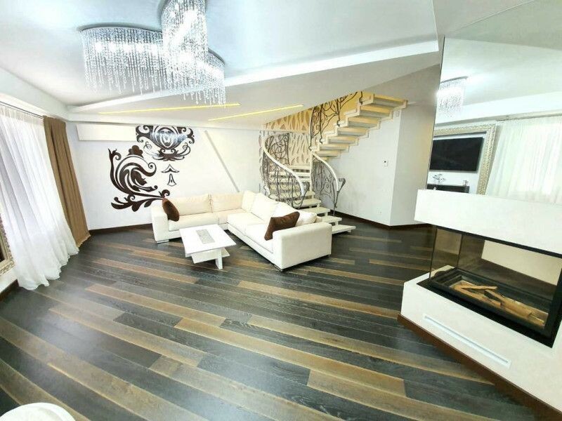 Vânzare Penthouse cu 5 camere+terasă, Centru, str. Tolstoi!