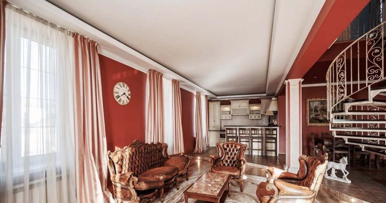 ÎNCHIRIERE apartament în două nivele pe bd. Ștefan cel Mare, Centru, Chisinău.