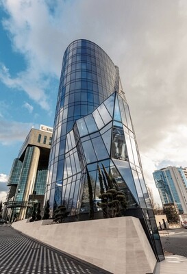 Spre închiriere spațiu comercial în complexul Inamstro Infinity Tower.
