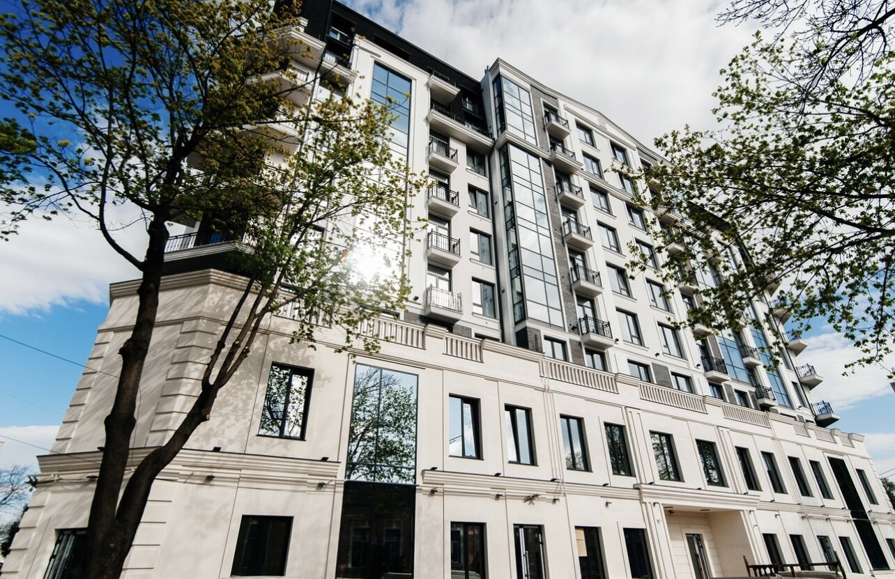 Spre închiriere! Apartament cu 2 camere plus Living, Centru , Ștefan cel Mare!
