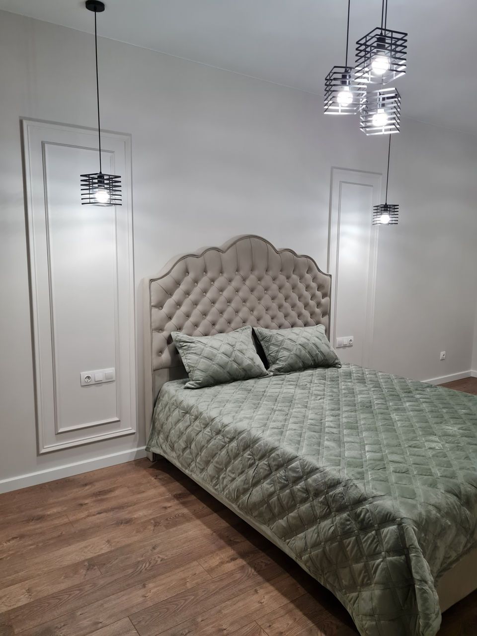Apartament cu 2 camere cu living! Euroreparație , Centru.