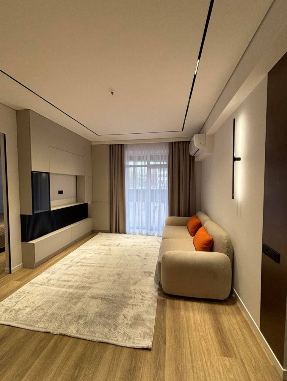 Vânzare apartament 2 camere cu living și terasă,  Euroreparație , Râșcani
