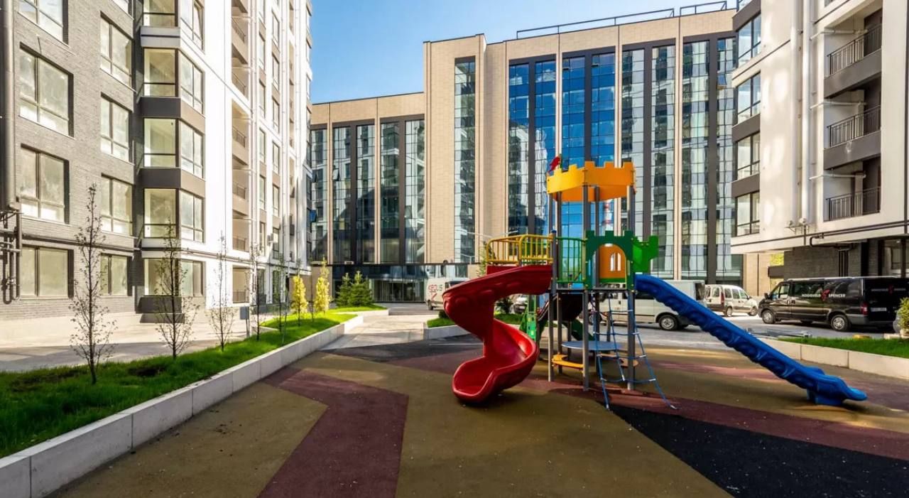 ​Apartament 2 camera Plus Living  65mp, Centru , Artima.