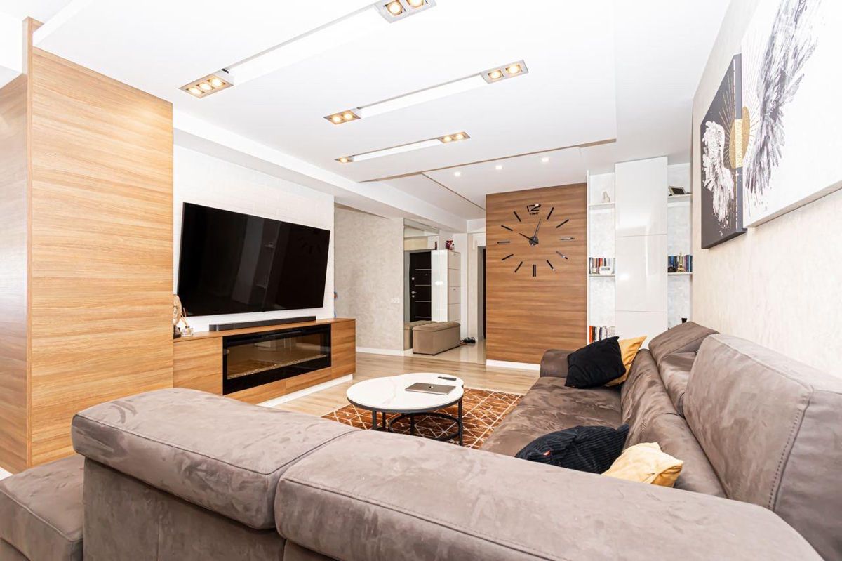 ​Apartament 3 camere 100m2 ,  Centru ,str. Lev Tolstoi.