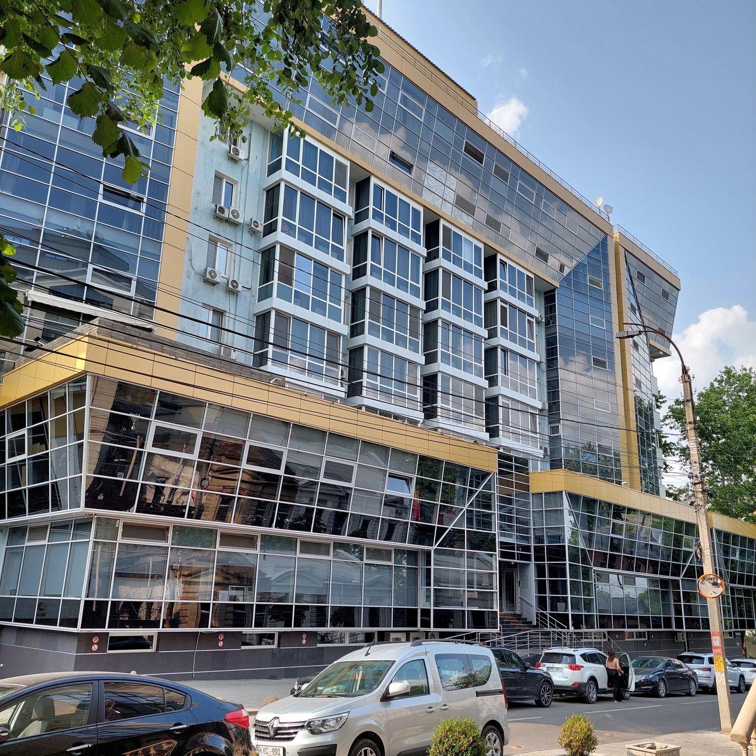 ​Apartament 1 camera ,  Euroreparație , Centru Lev Tolstoi.