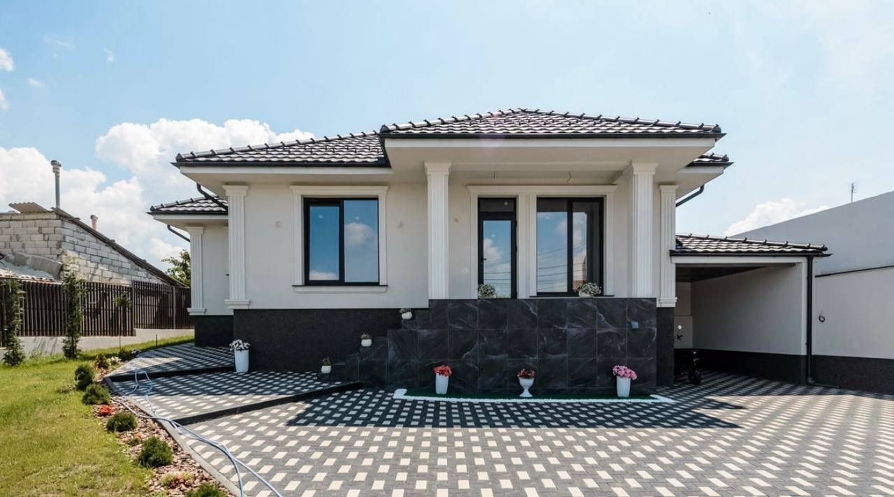 Casa de locuit 1 nivel , 6.2 ari + 150m2 , Varianta Alba Durlesti.