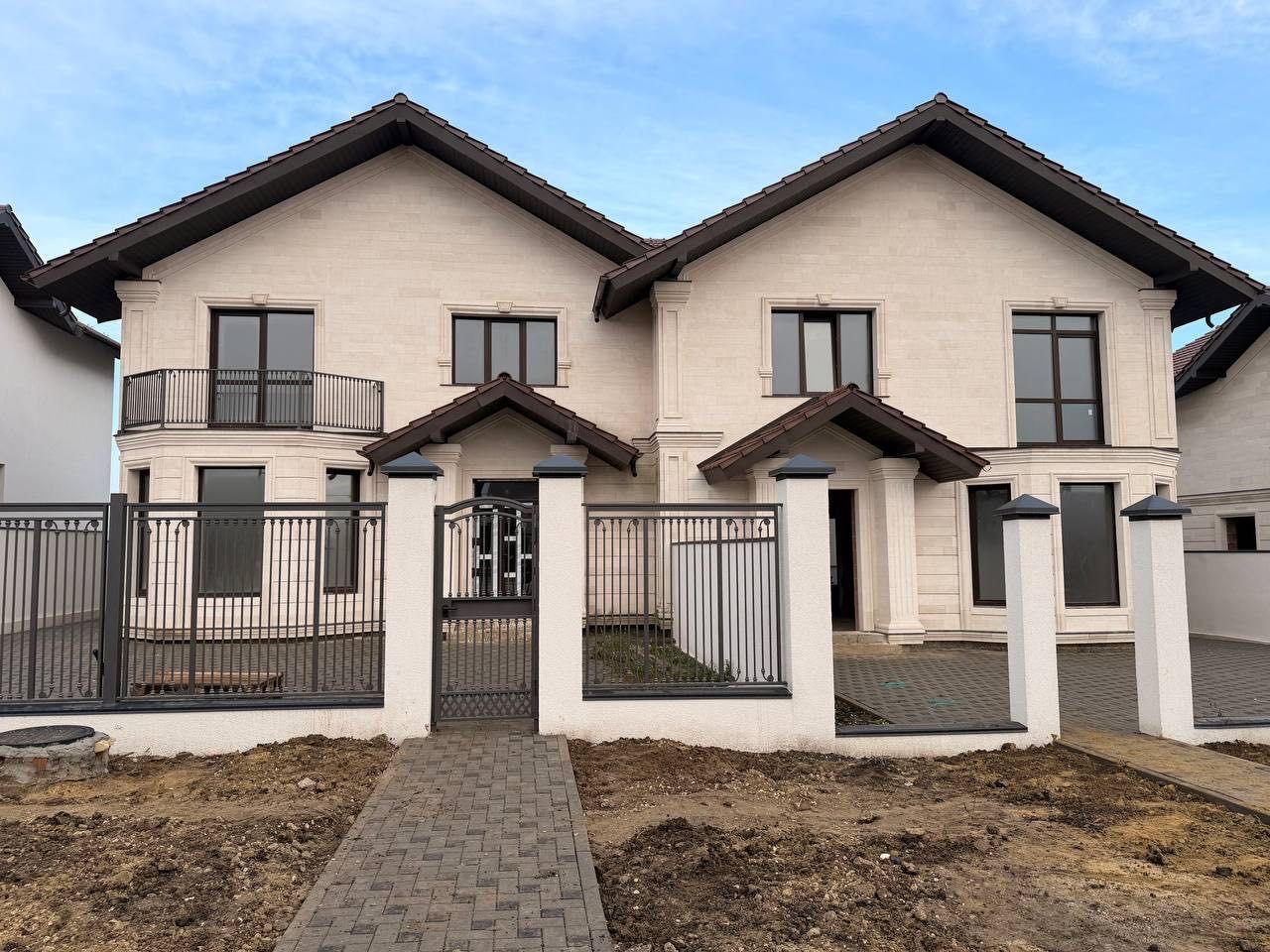 Vânzare duplex Varianta albă , or.Cricova