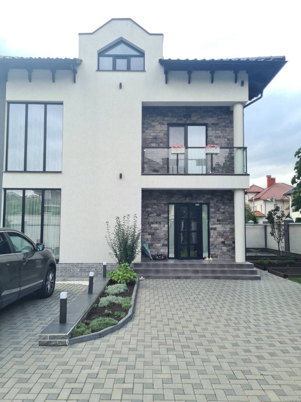 Casă cu 2 nivele plus subsol teren 3ar, Codru ,Str Nicolaie Sulac .