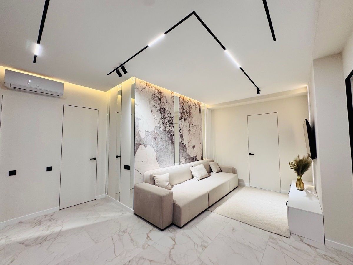 ÎNCHIRIERE apartament 2 dormitoare plus living Exfactor , Centru, Chisinău.