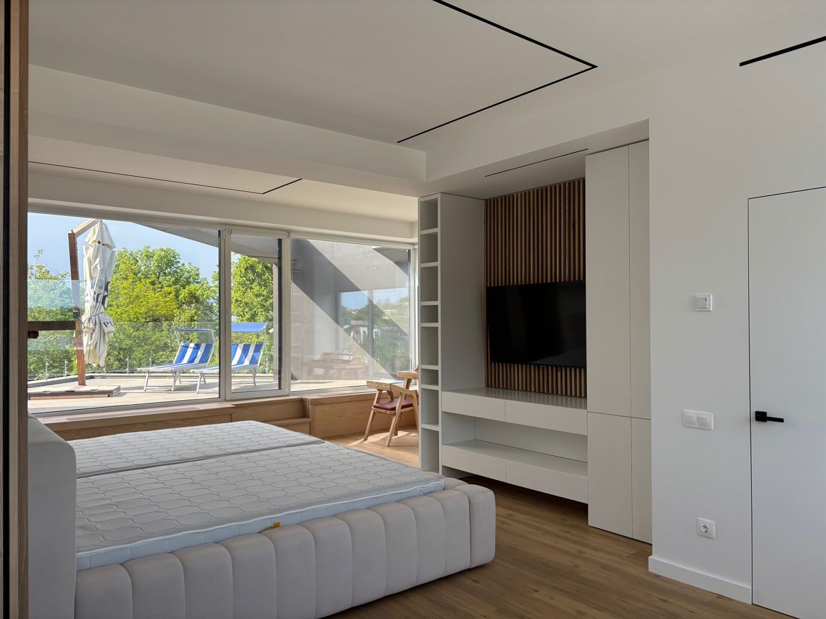 TownHouse în chirie 220 m2 , pret: 2500 euro , Centru, Chișinău.