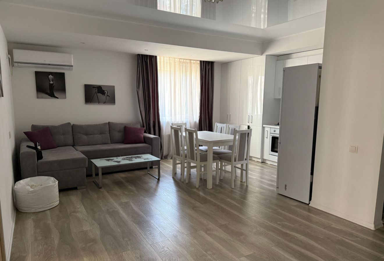 ​Apartament 2 camere Plus Living  62 m2, Centru , panoramic