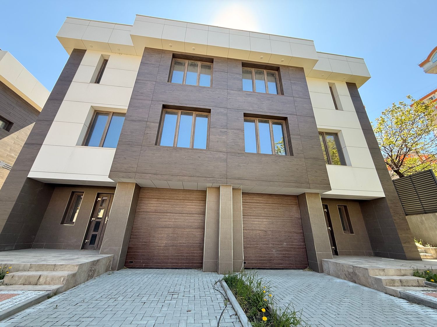 DUPLEX PREMIUM ÎN CENTRUL CHIȘINĂULUI – LÂNGĂ PARCUL VALEA TRANDAFIRILOR!
