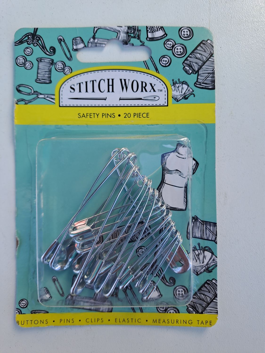Safety Pins Small 20 pieces