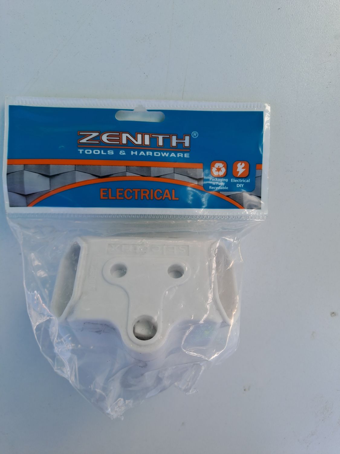 Plug 1x16A + 2x5A (2Pin)