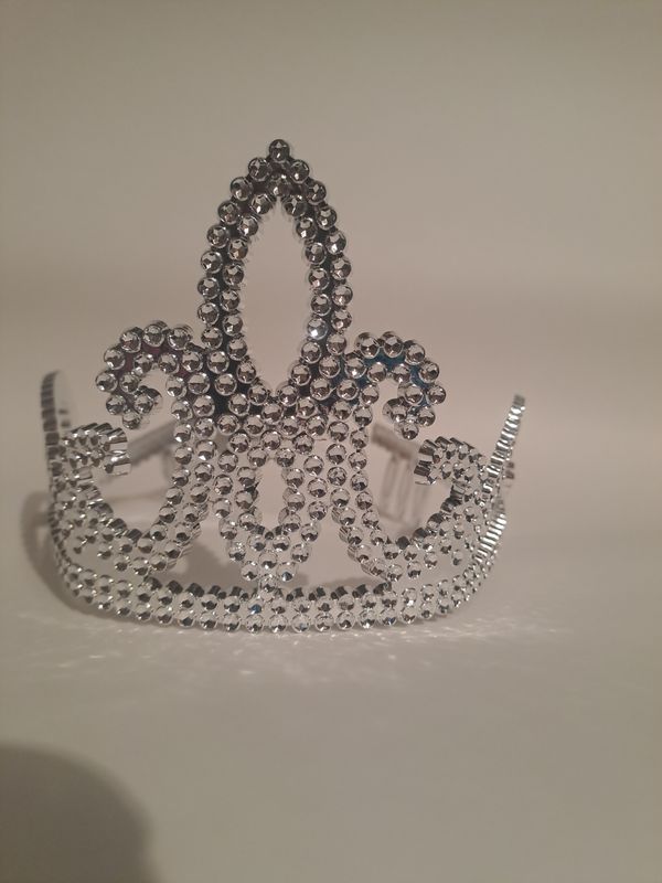 Tiara Silver