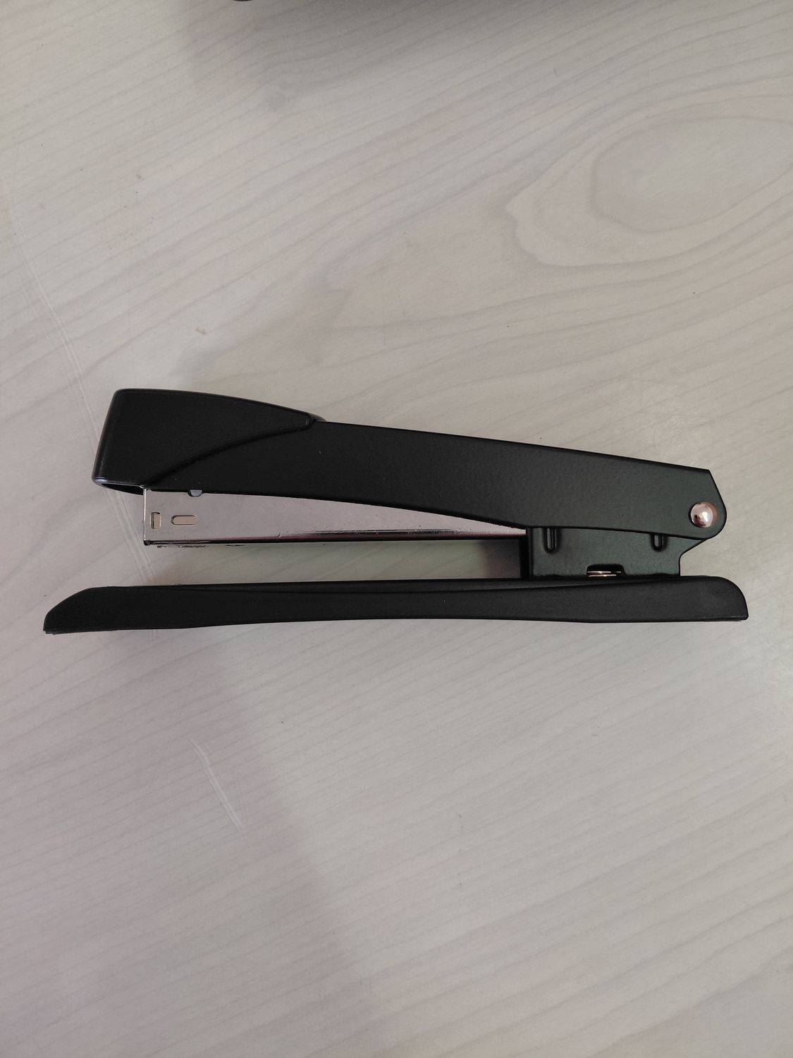 Full Strip Stapler 20 Sheets Black