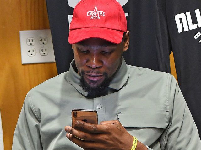 Kevin Durant Dodges Questions About Alleged Twitter Burner Account Criticizing Teammates