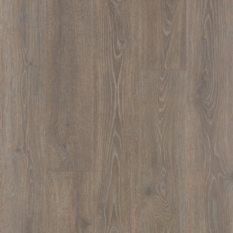 Style: Castlebriar, Color: Cavalry Oak