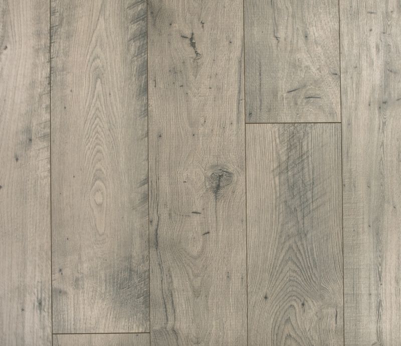 Style: Boardwalk Collective, Color: Silverstone Chestnut