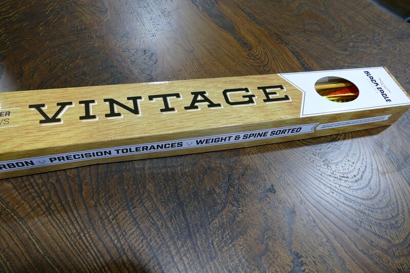 Black Eagle Vintage Traditional Crested Fletched Arrows 6pk