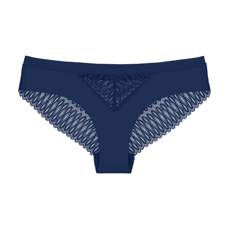 Triumph Aura Spotlight brazilian deep water