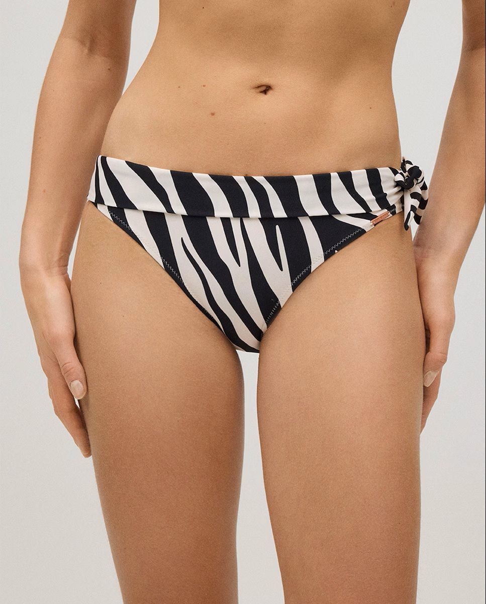 Ysabel Mora bikinislip zebra