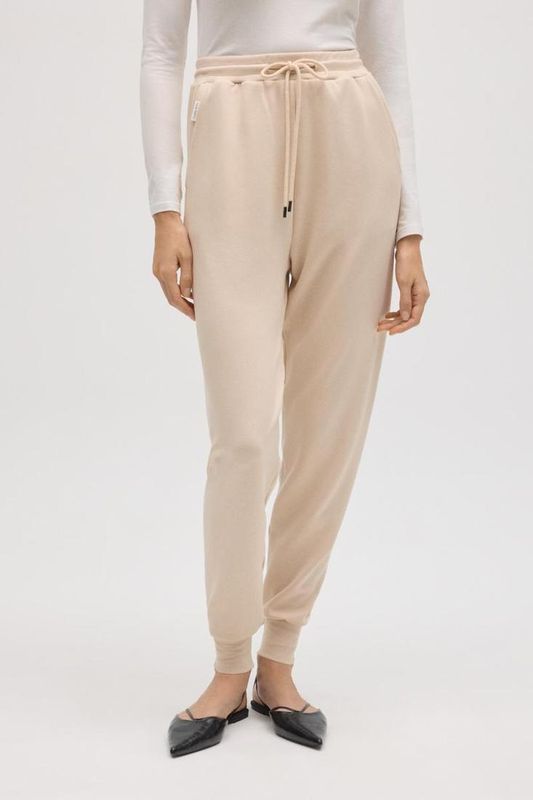 Ysabel Mora Jogger pants sand