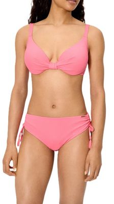 Ysabel Mora Pique bikiniset coral