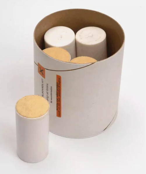 Regin® White Smoke Emitter Cartridge: 4 minutes 2500 cu ft