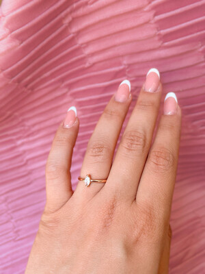Anillo Delicado de Circonia