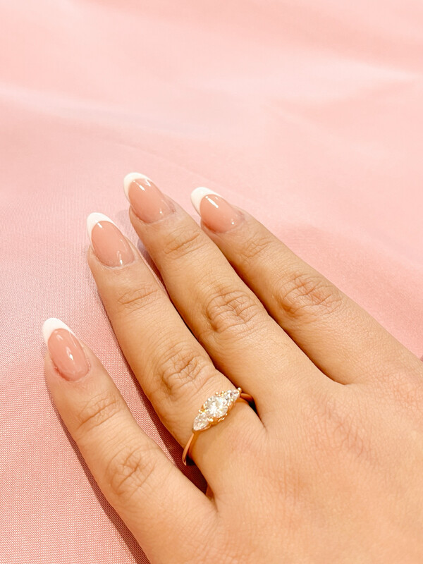Anillo de Tres Circonias