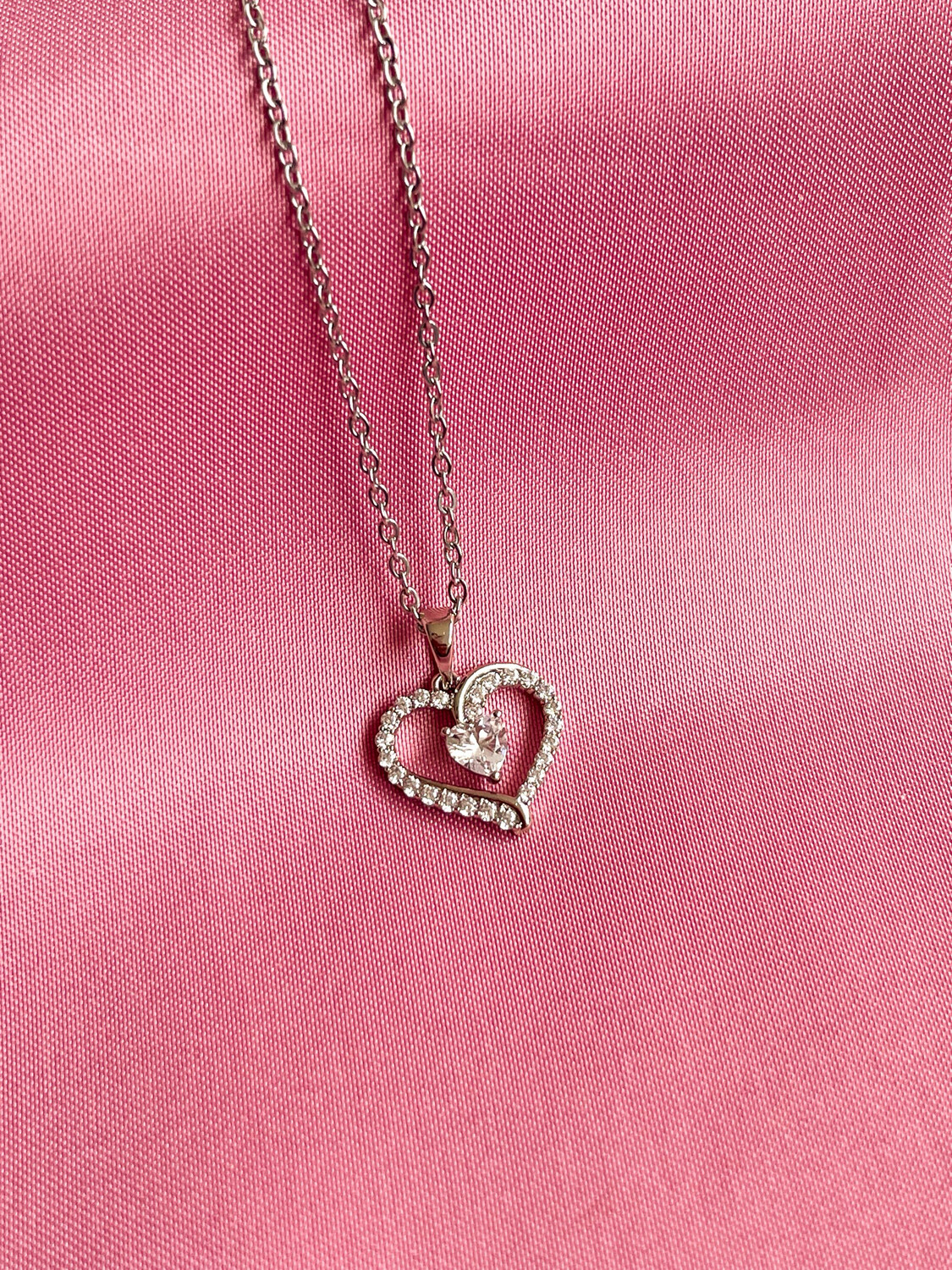 Collar de Corazón de Cristales
