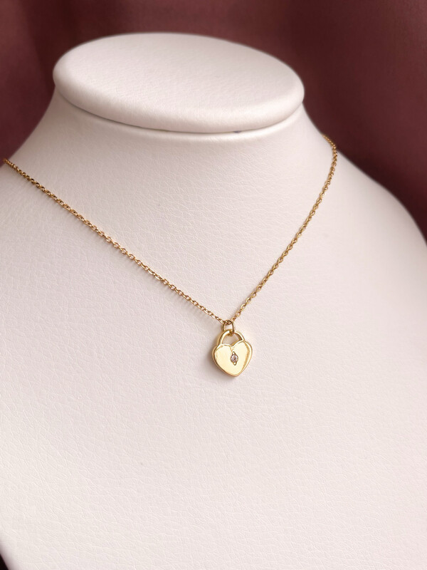 Collar de Corazón Candado