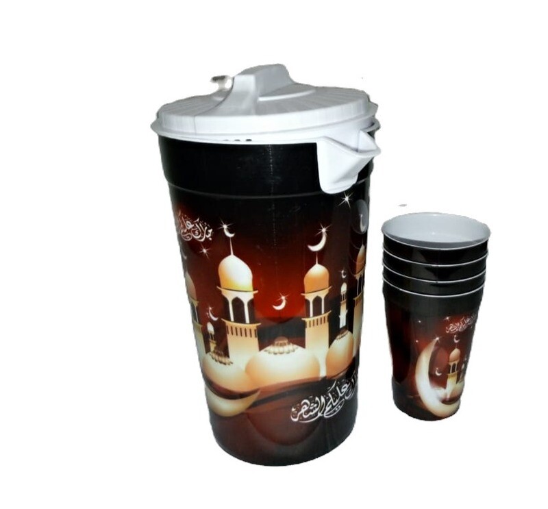 Carafe plastique avec tasse