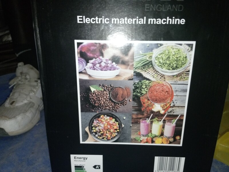 Robot culinaire ou coupeuse 2 L 