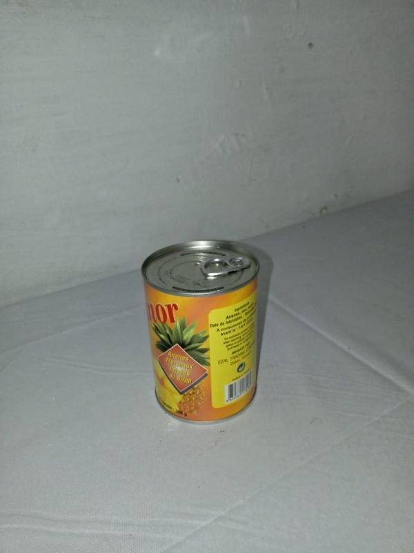 Boîte de tranches d&#39;ananas