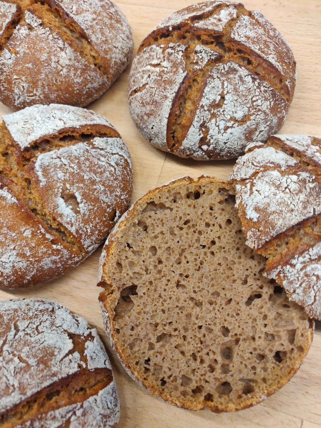 Gewürzbrötchen