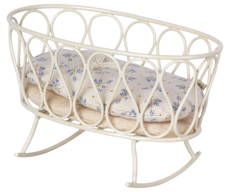 Cradle w/ Sleeping Bag