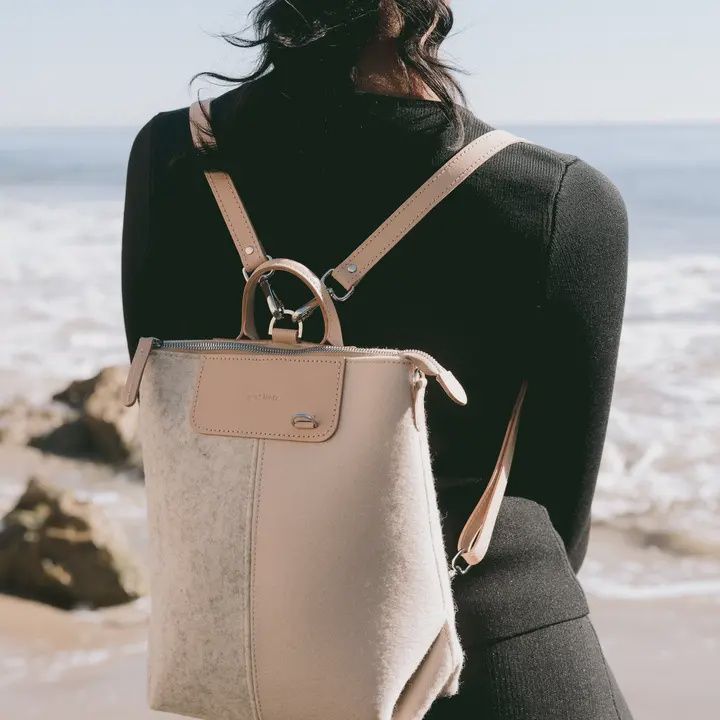 Bedford Two-Tone Merino Wool Backpack in Heather White / Feather Vachetta