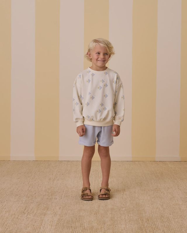 Relaxed Short in Light Blue