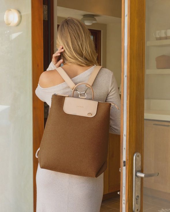 Bedford Backpack in Honey