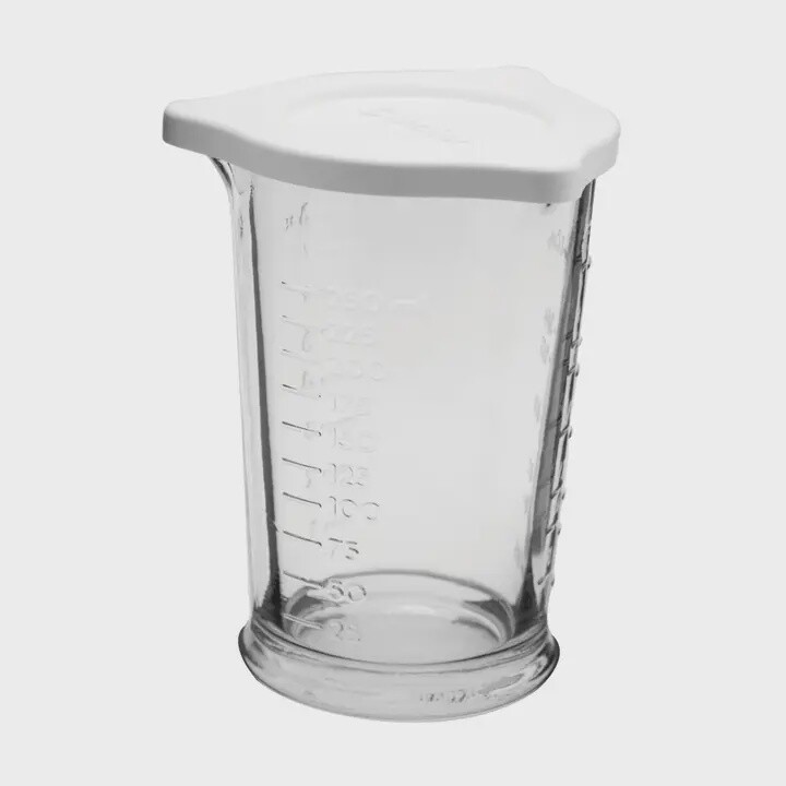 Triple Pour Measuring Glass w/Lid